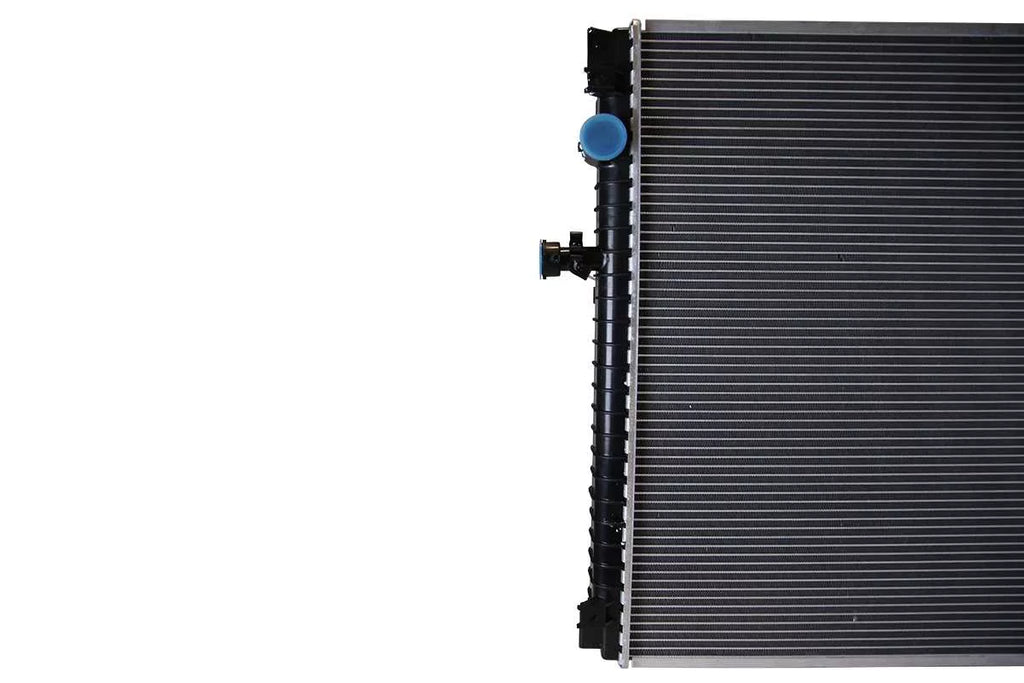 Stylish AutoShack Radiator Replacement for 2004 Nissan Pathfinder Armada 2004-2010 2011 2012 2013 2014 2015 Titan 2005-2015 Armada 2004 2005 2006 2007 2008 2009 2010 INFINITI QX56 5.6L V8 4WD RWD RK1055