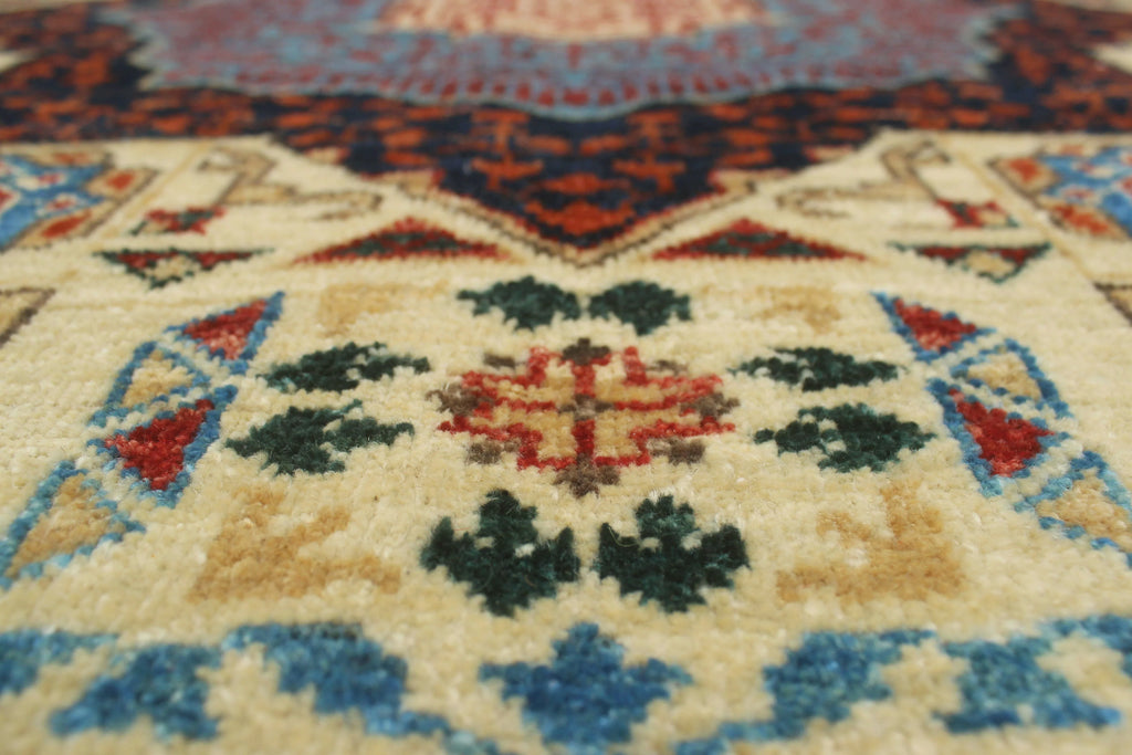 Aria Stephen Ivory/Blue Runner, 9'10" x 13'4" - Exclusive Design