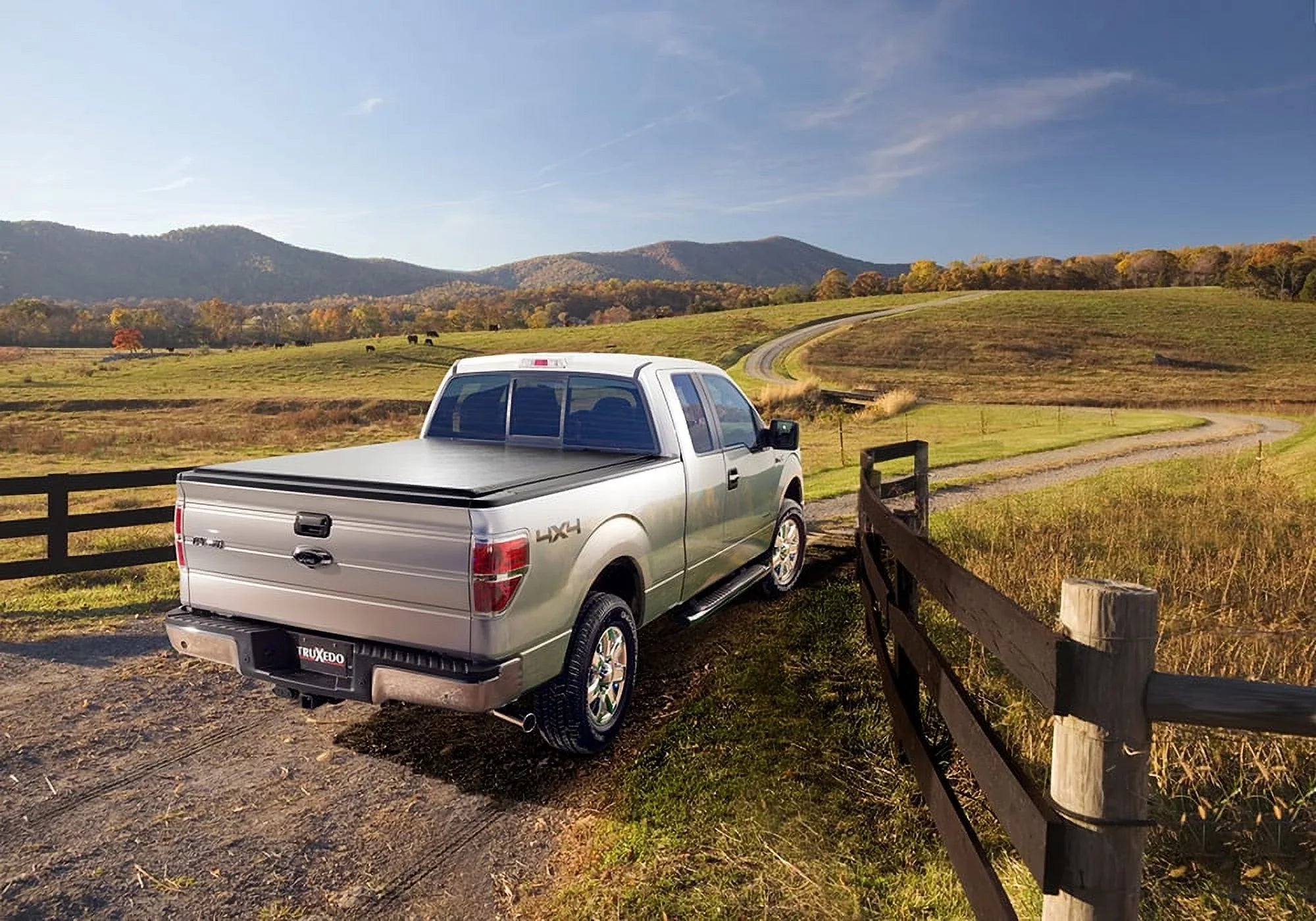 Truxedo Deuce Hybrid Truck Bed Tonneau Cover | 798301 | Compatible with 2015-2022 Ford F-150 6' 7" Bed (78.9")