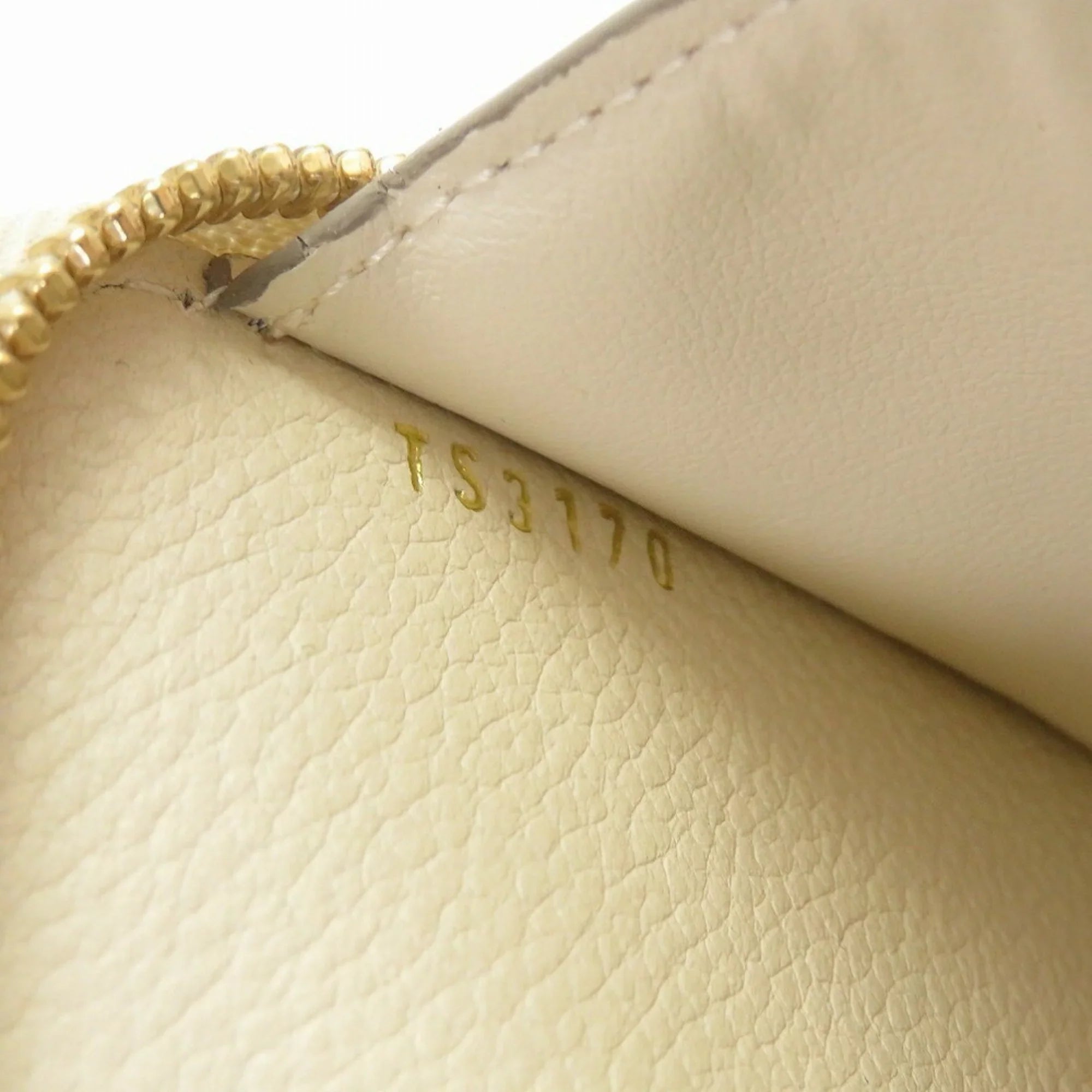 Pre-Owned Louis Vuitton Monogram Implant Portefeuille Secret M93432 Neige Bifold Wallet Round (Good) - Exclusive Design