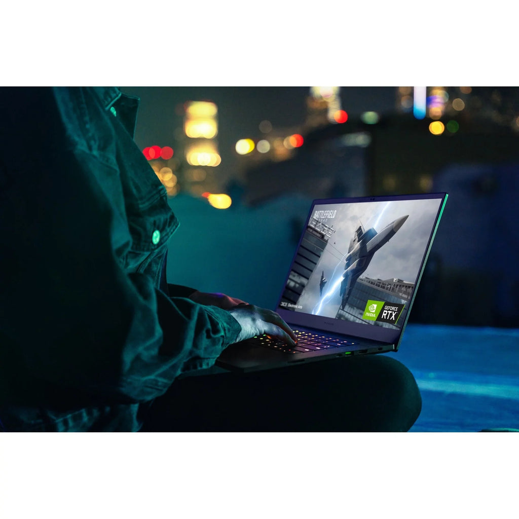 Razer Blade 15 Advanced Edition 15.6" 4K UHD Gaming Laptop, i9 i9-12900H, NVIDIA GeForce RTX 3080 Ti 16 GB, 1TB SSD, Windows 11 Home