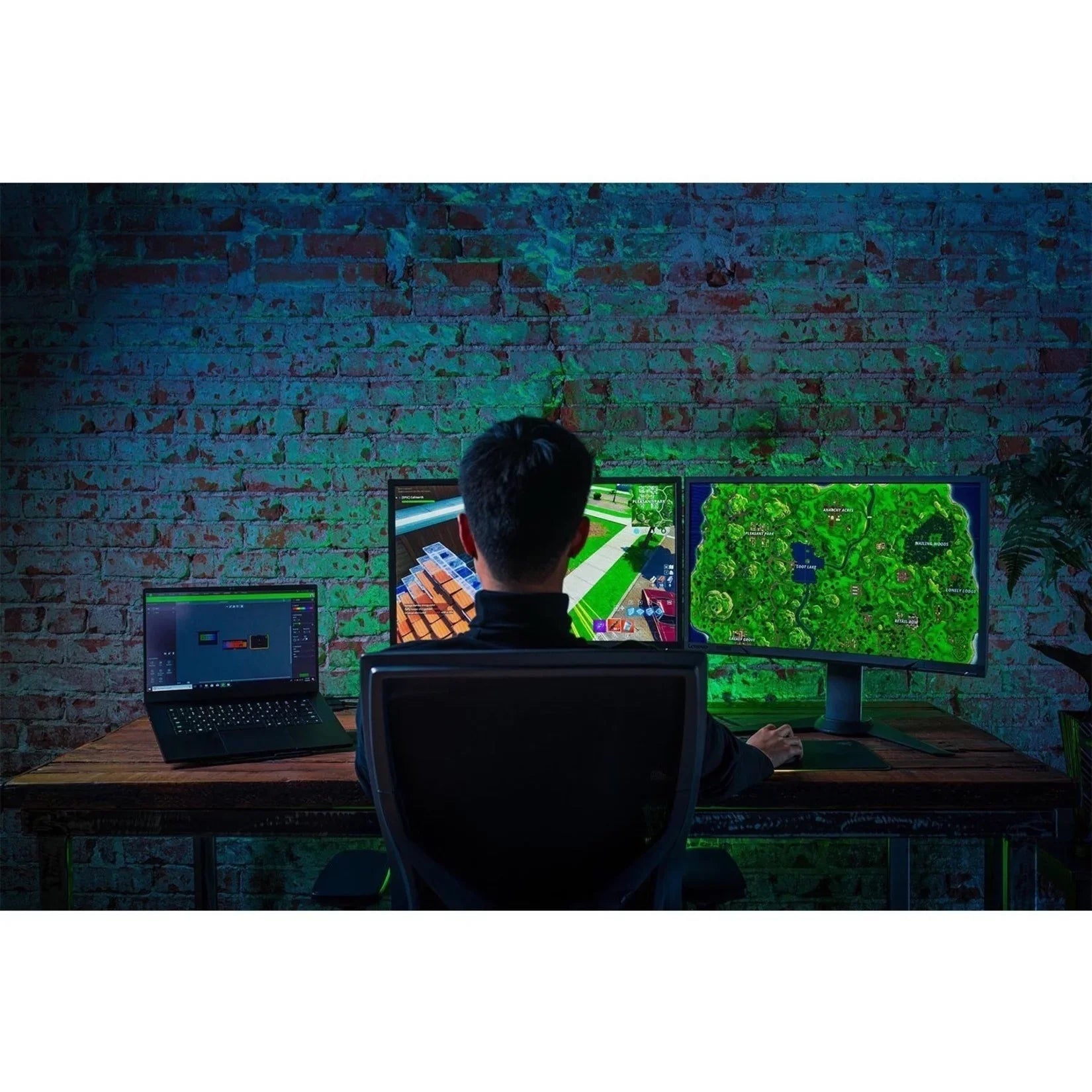 Razer Blade 15 Advanced Edition 15.6" 4K UHD Gaming Laptop, i9 i9-12900H, NVIDIA GeForce RTX 3080 Ti 16 GB, 1TB SSD, Windows 11 Home