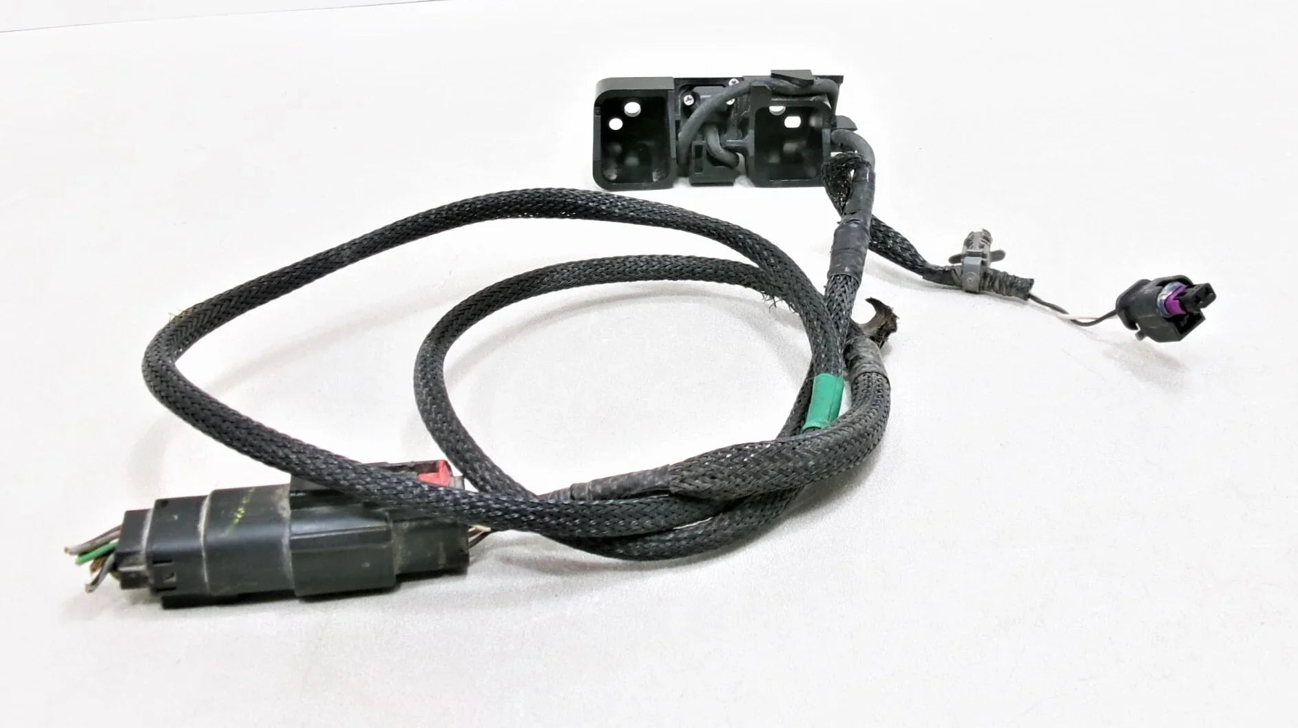 Pre-Owned 2017 GMC Sierra 1500 Rear View Backup Camera 57K OEM (Good) - Exclusive Design
