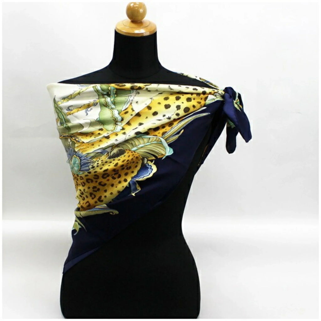 Stylish Pre-Owned Salvatore Ferragamo silk scarf leopard print plant pattern navy x ivory ladies (Good)